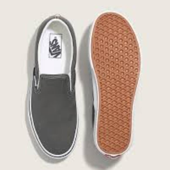 Vans Classic Slip-On Shoe in Charcoal Grey main image 5